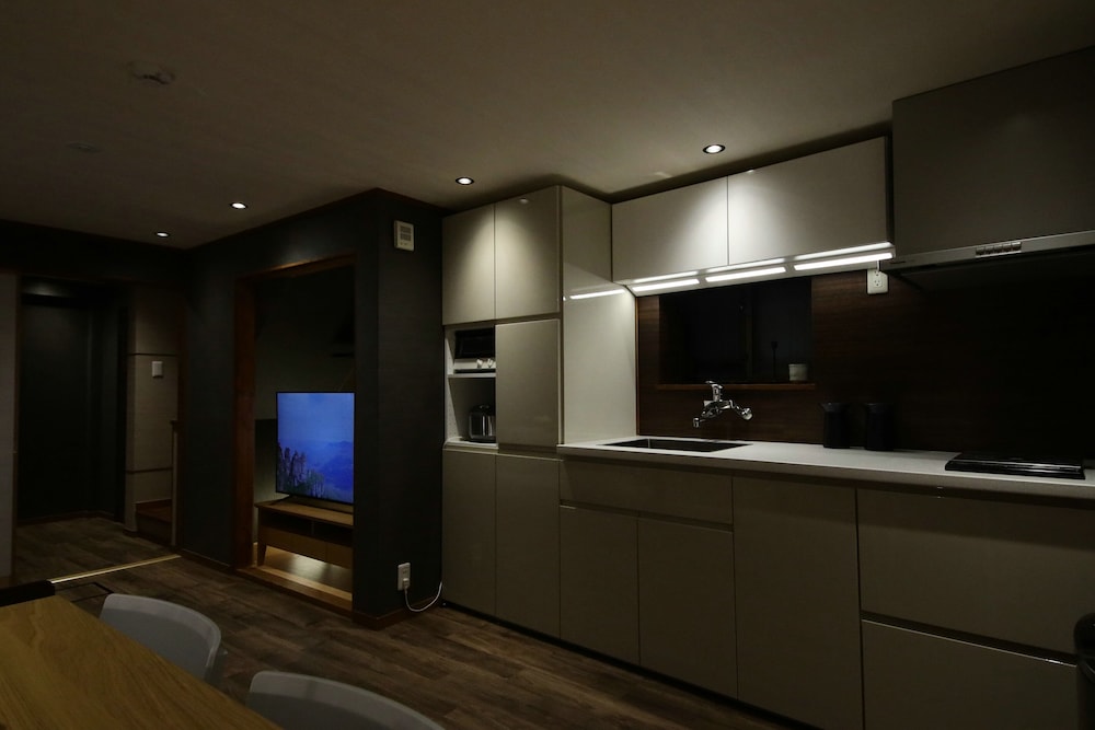 Ikkō 8 専用簡易キッチン0 | Shiki Homes | IKKO 一耕の宿 8