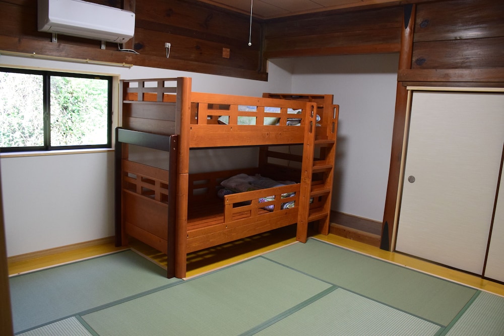 和室 (2段ベッド付) 客室2 | 貸しハウス 離れ屋