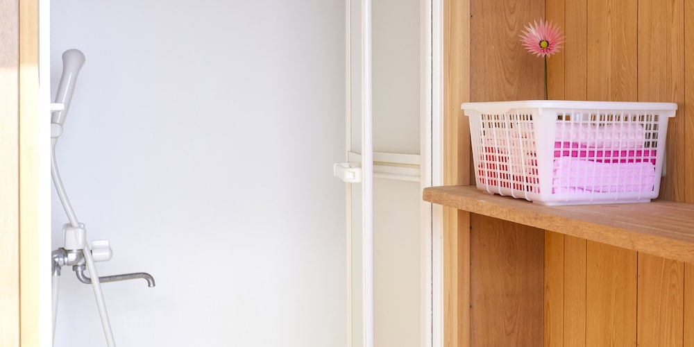 和室 (布団なし, 寝袋・枕付き）禁煙 共用バスルーム0 | 殿崎バンガロー & BBQ