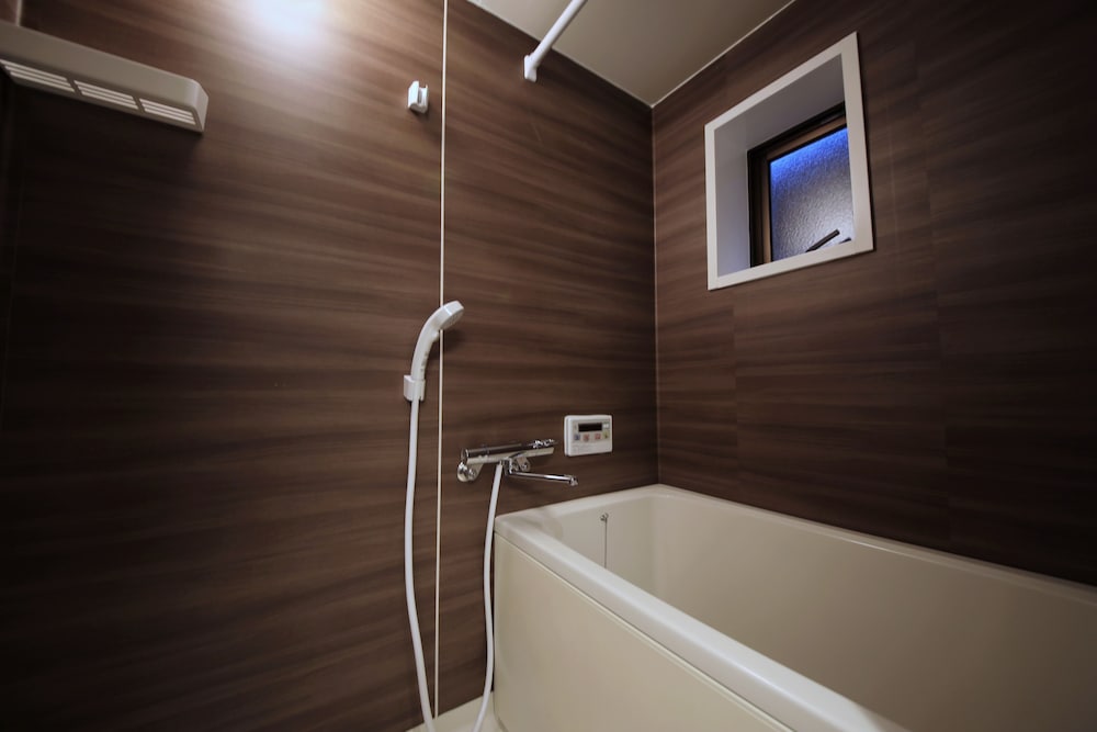 Ikkō 9 深めの浴槽0 | Shiki Homes | IKKO 一耕の宿 9