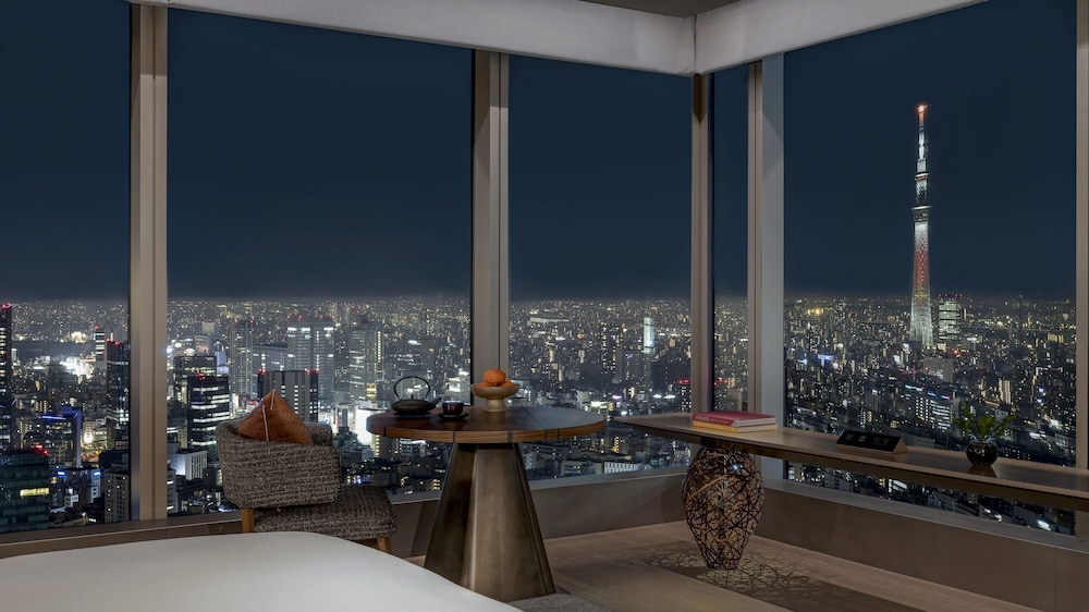 プレミア ルーム キングベッド 1 台 部屋からの景観0 | フォーシーズンズホテル東京大手町