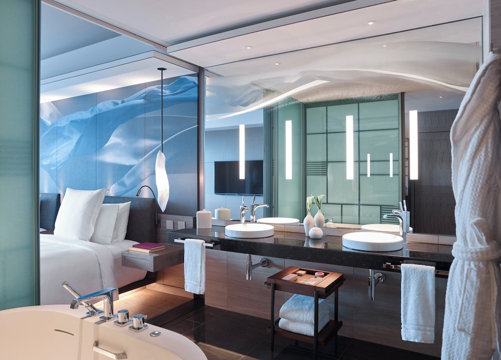 スーペリアルーム – シティビュー（キング） バスルーム0 | フォーシーズンズホテル東京大手町