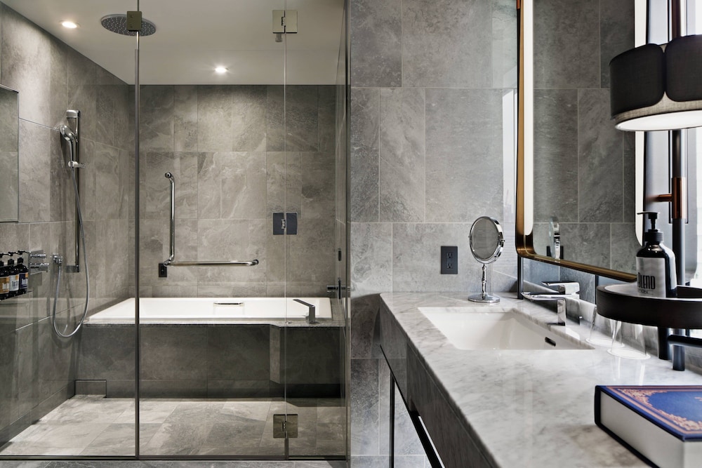 チャプター3 スイート ツイン 禁煙 バスルーム0 | メズム東京、オートグラフ コレクション