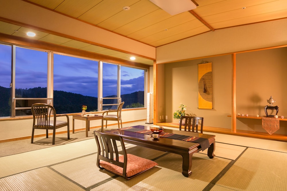 客室1 | Shiki no yado SAHIMENO