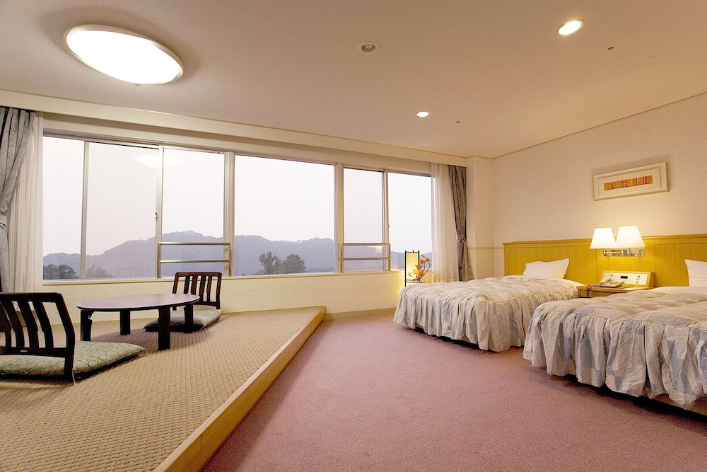 洋室ツインルーム 喫煙可 客室1 | Shiki no yado SAHIMENO