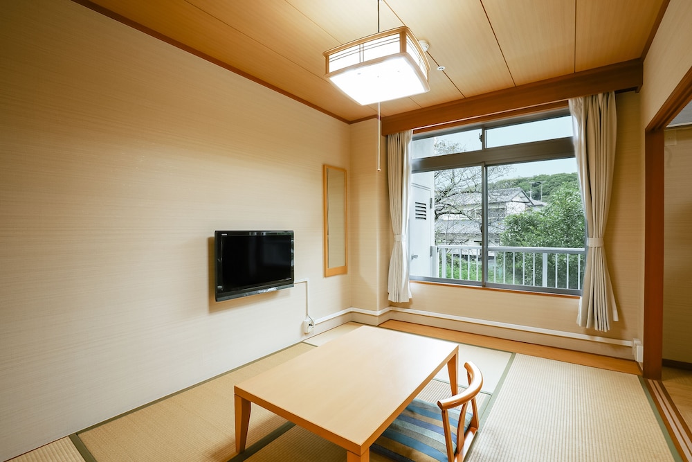 別館和洋室 禁煙 客室2 | 亀の井ホテル 観音寺