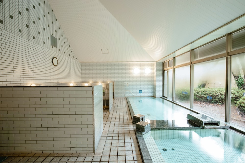 和室6畳 禁煙 バスルーム1 | 亀の井ホテル 観音寺