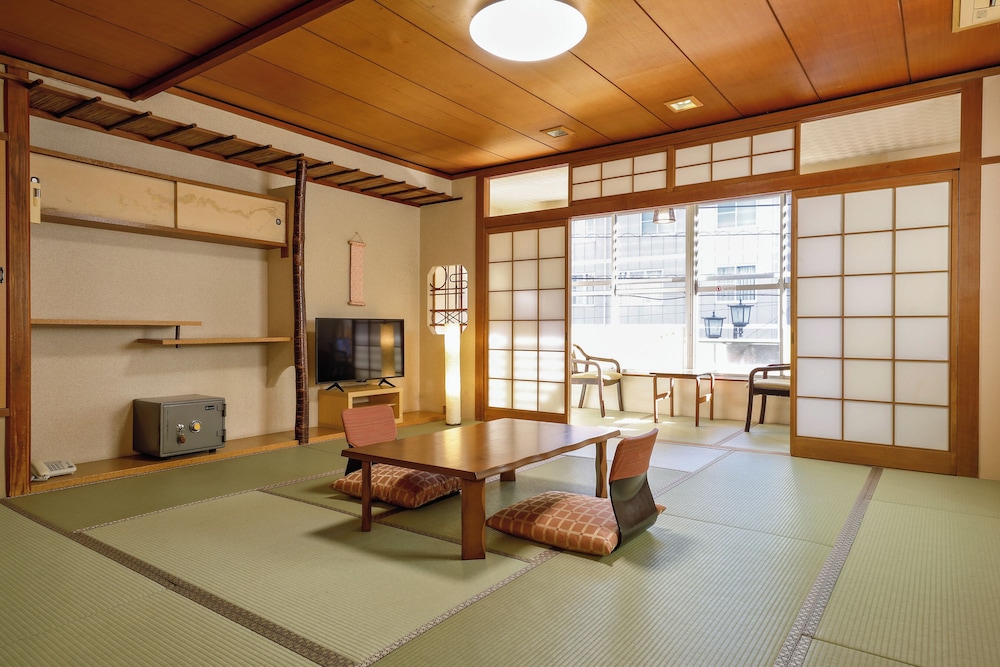 和室10畳 WC付 朝食付き 客室2 | 道後グランド ホテル