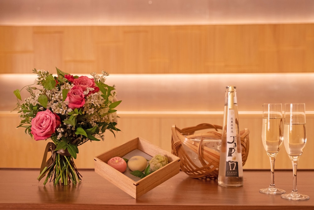 バンブースイートルーム 客室内のダイニングエリア0 | THE JUNEI HOTEL 京都
