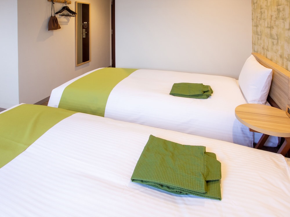 デラックス ツインルーム 喫煙可 客室3 | くれたけイン プレミアム大垣駅前