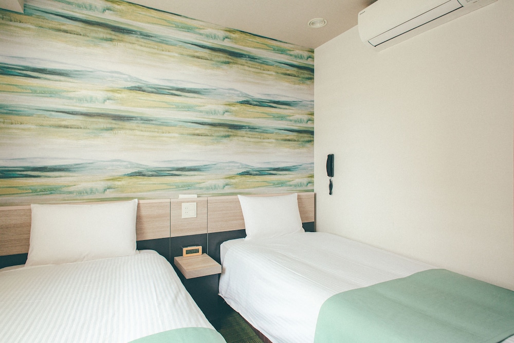 エコノミー ツインルーム 禁煙 客室10 | くれたけイン プレミアム大垣駅前