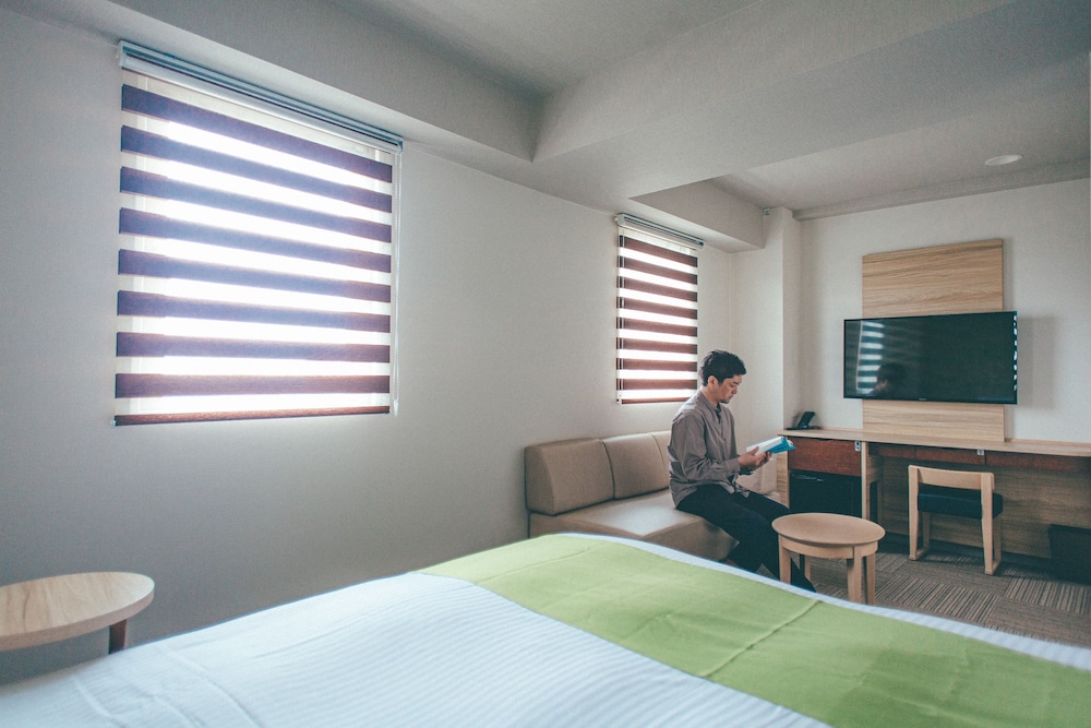 ダブルルーム 禁煙 客室15 | くれたけイン プレミアム大垣駅前