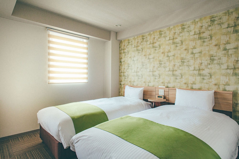 デラックス ツインルーム 喫煙可 | くれたけイン プレミアム大垣駅前