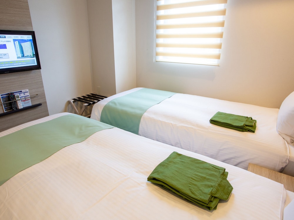 エコノミー ツインルーム 禁煙 客室3 | くれたけイン プレミアム大垣駅前