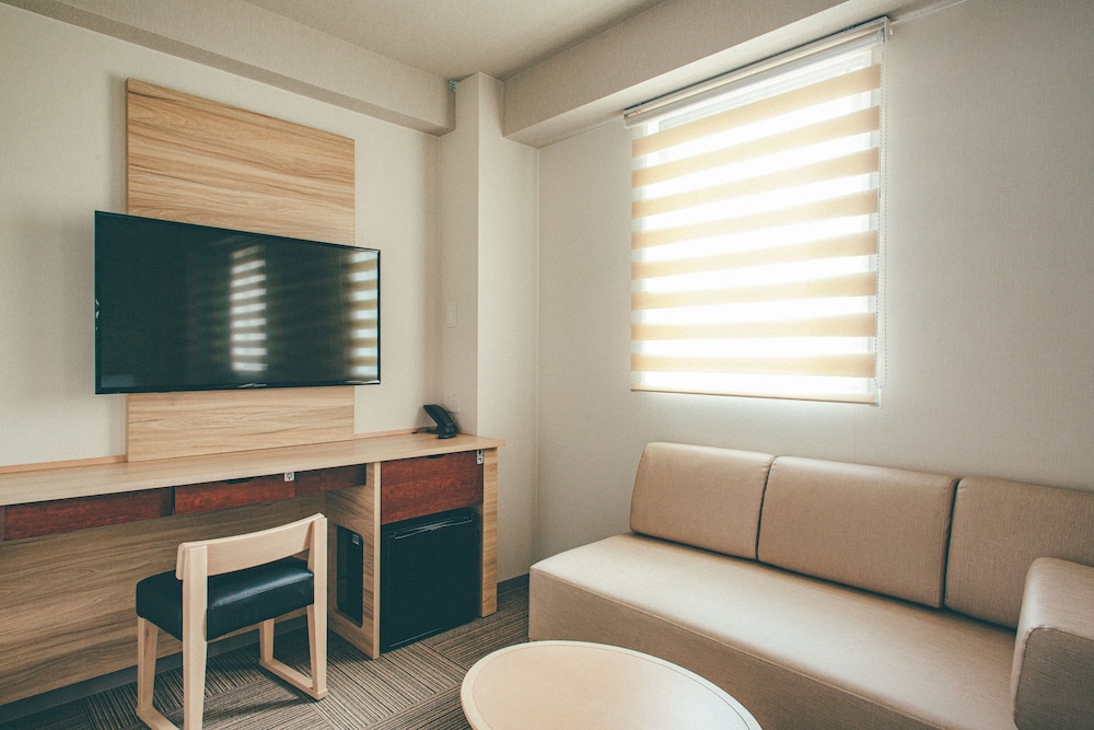 デラックス ツインルーム 喫煙可 客室17 | くれたけイン プレミアム大垣駅前