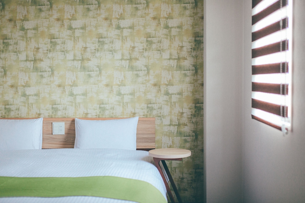 ダブルルーム 禁煙 客室17 | くれたけイン プレミアム大垣駅前