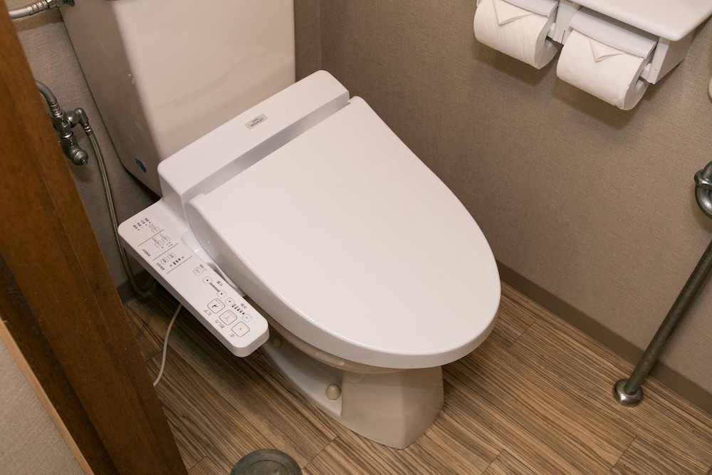 一棟貸し (部屋面積:50平米) バスルーム1 | Kyomachiya House IZO