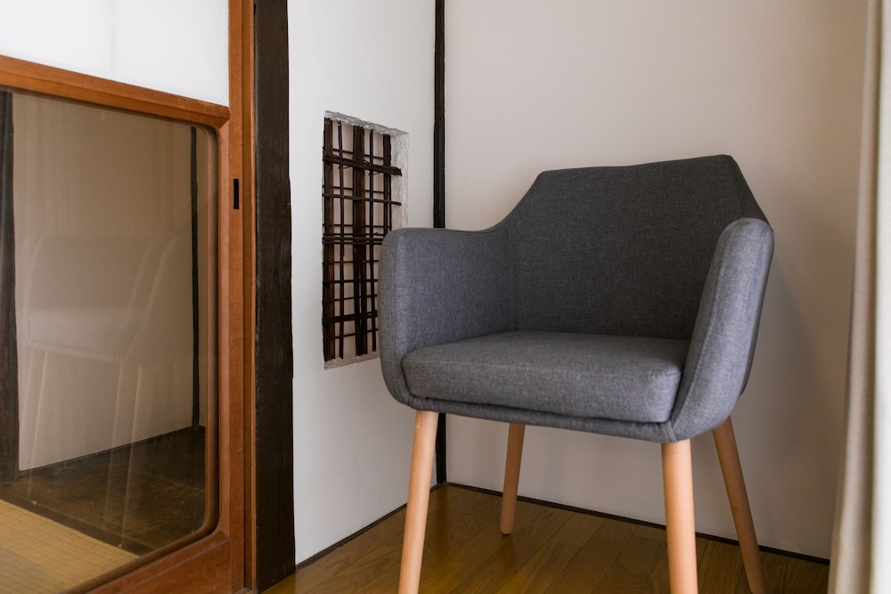 一棟貸し (部屋面積:50平米) リビング エリア0 | Kyomachiya House IZO