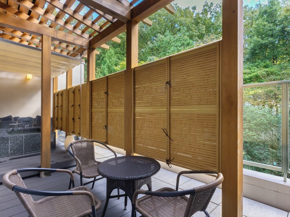 露天風呂付き特別和洋室 禁煙 客室6 | わんわんパラダイス プレミア 塩原