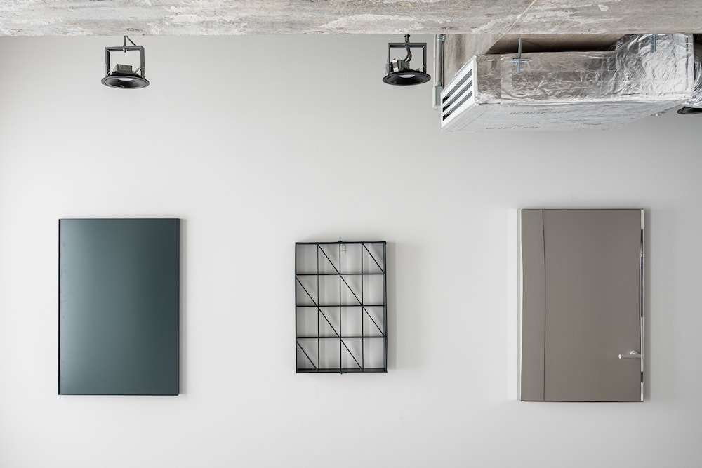 スタンダード クイーンルーム 禁煙 客室1 | BnA_WALL