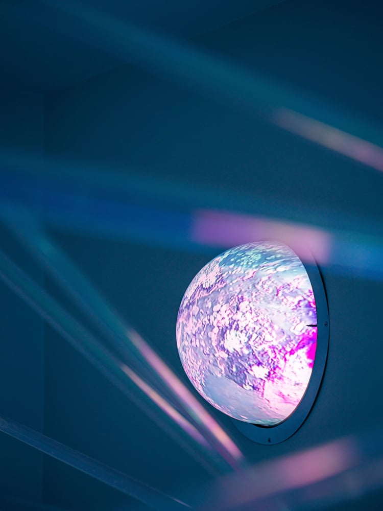 スタンダード クイーンルーム 禁煙 客室2 | BnA_WALL