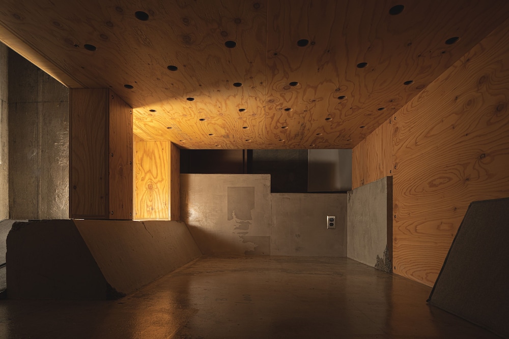 スタンダード クイーンルーム 禁煙 客室2 | BnA_WALL