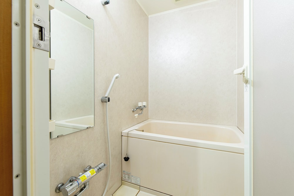 和室 バス・トイレ付 バスルーム0 | 旅館叶家