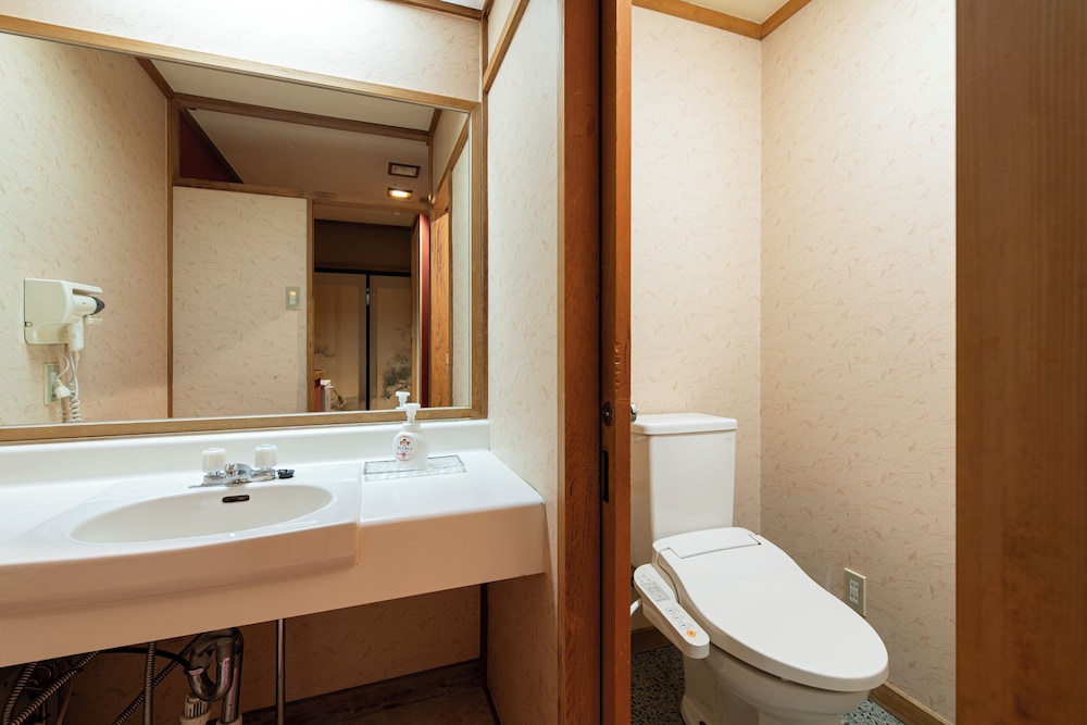 和室 トイレ付 客室6 | 旅館叶家