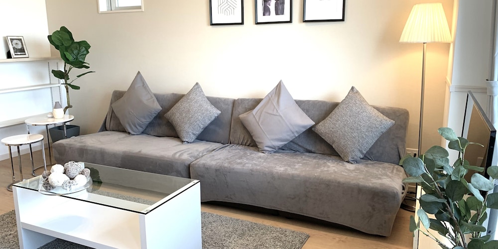 ファミリースイート ホワイトグレイ (1~6名用) 客室5 | オールステイ知花