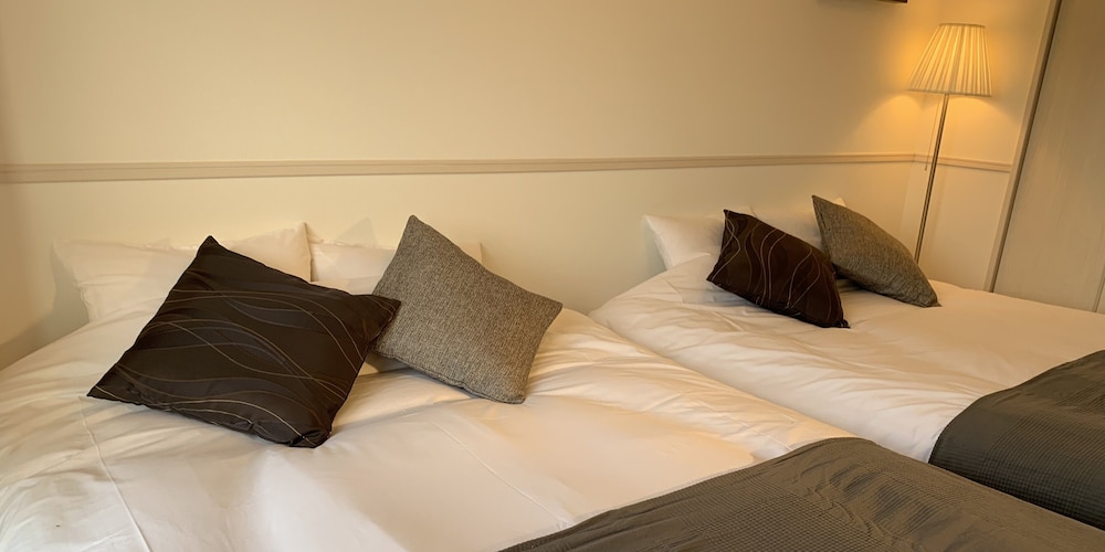 ファミリースイート ブラウン 6 客室7 | オールステイ知花