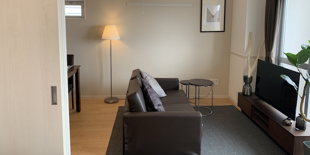 ファミリースイート ブラウン 6 客室1 | オールステイ知花