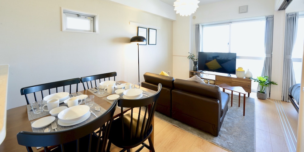 ファミリースイート ノルディック リビング エリア0 | オールステイ知花