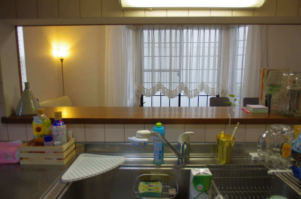 一棟貸 共用キッチン0 | NYOZE HOUSE