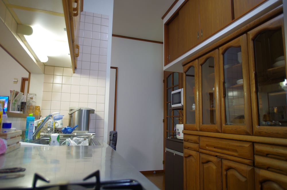 一棟貸 共用キッチン1 | NYOZE HOUSE