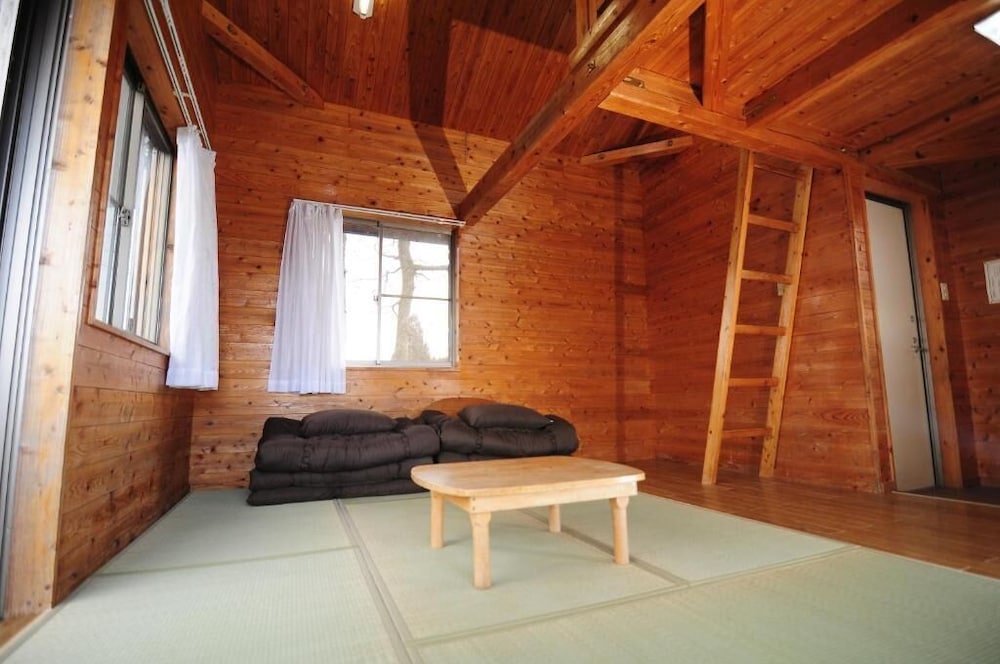 ファミリーバンガロー 客室7 | 五ヶ瀬の里キャンプ村＆ゲストハウス