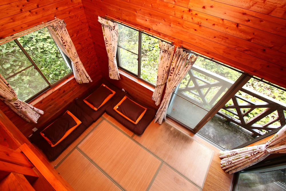 ファミリーバンガロー 客室2 | 五ヶ瀬の里キャンプ村＆ゲストハウス