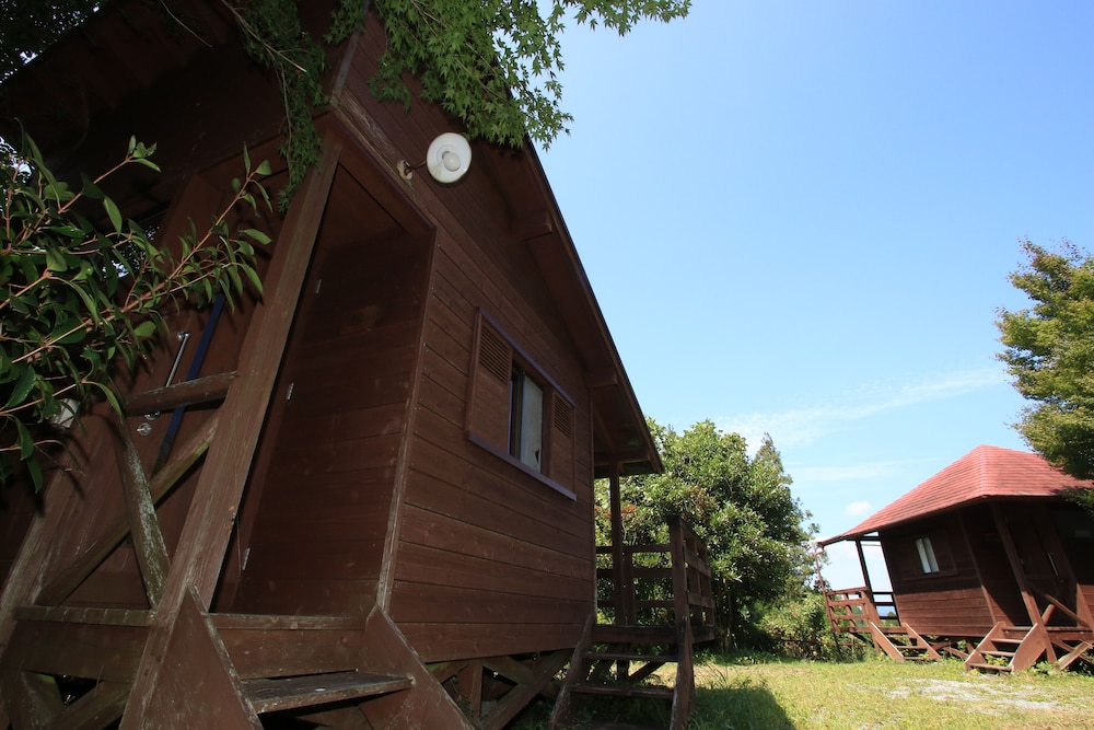 平屋バンガロー 客室2 | 五ヶ瀬の里キャンプ村＆ゲストハウス