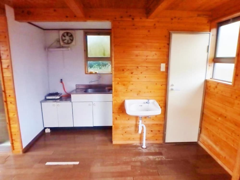 ファミリーバンガロー 専用キッチン0 | 五ヶ瀬の里キャンプ村＆ゲストハウス