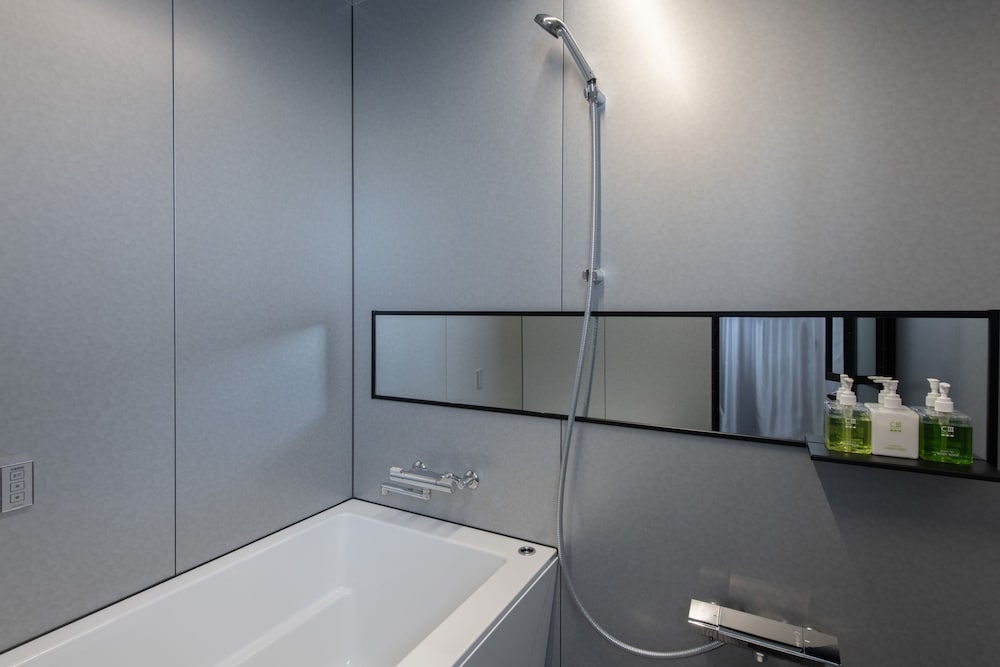 Standard Twin バスルーム0 | KAIKA 東京 by THE SHARE HOTELS