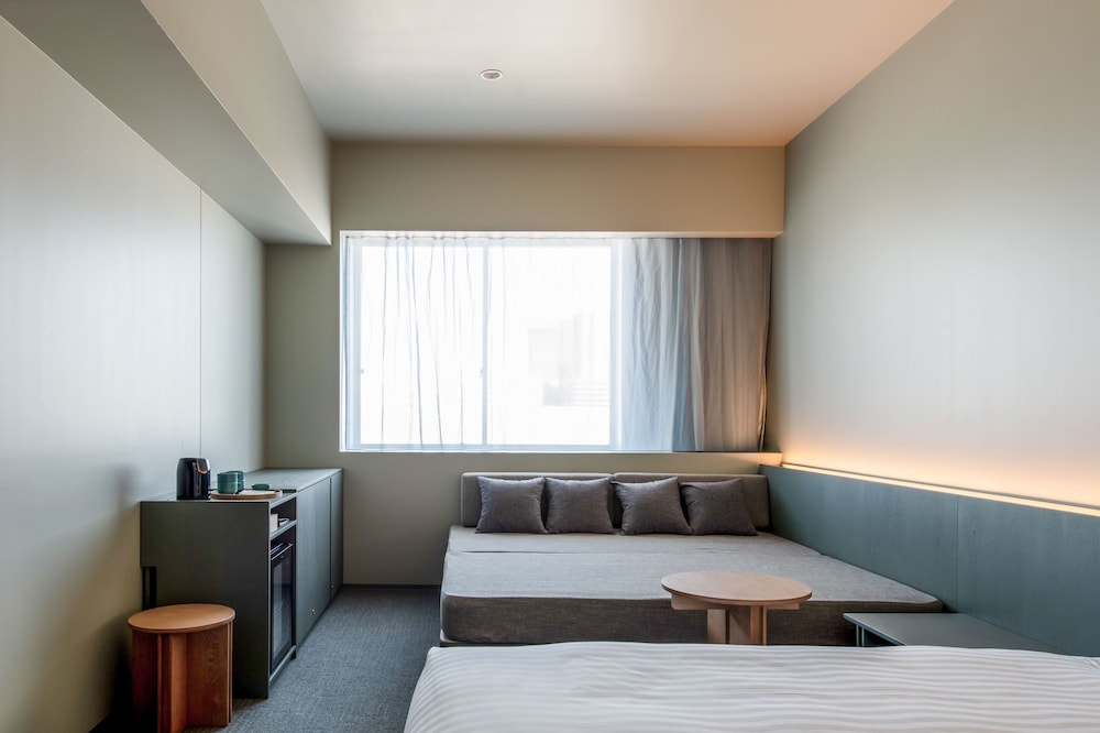 Moderate Large 客室2 | KAIKA 東京 by THE SHARE HOTELS