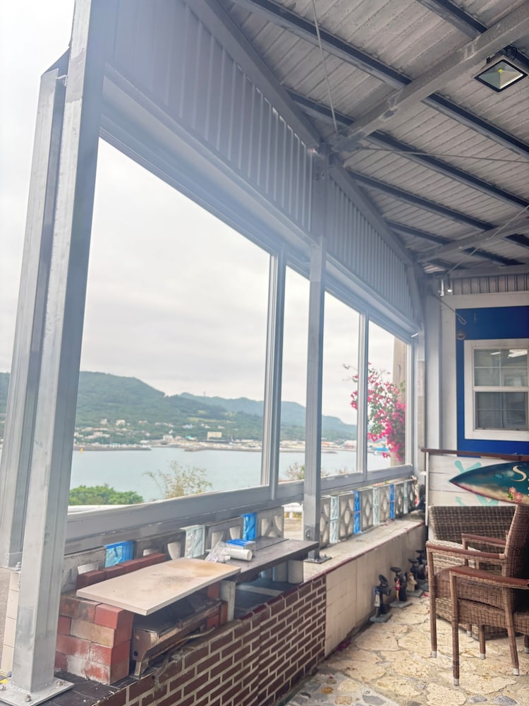 海の見えるハウス リビング エリア2 | Sesoko Terrace