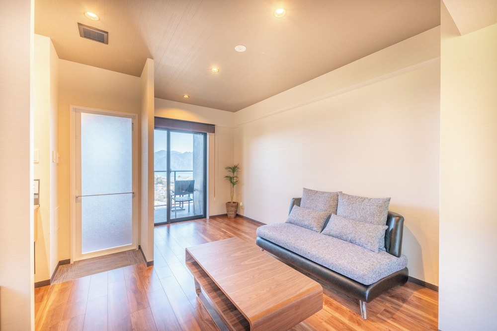 [洋モダン洋室] 露天風呂付き 禁煙 客室1 | リブマックスリゾート宮浜温泉 Ocean