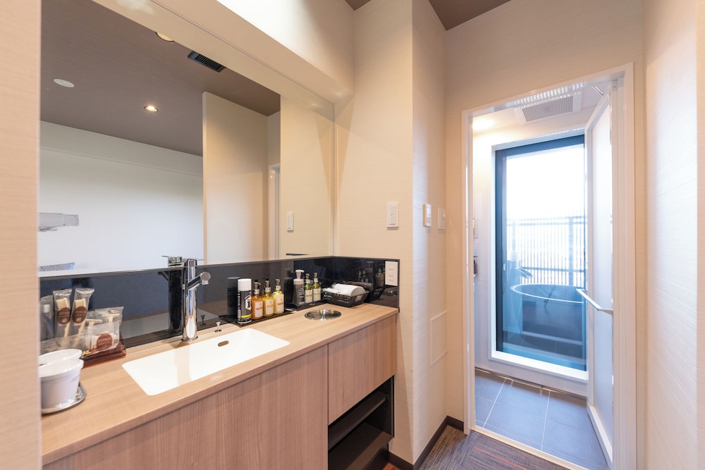 [和モダン洋室] 露天風呂付き 禁煙 客室3 | リブマックスリゾート宮浜温泉 Ocean