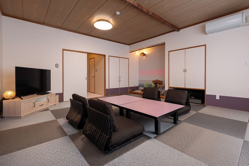 和室15畳+海を望む露天風呂 [花緑/206] 禁煙 | 清都旅館