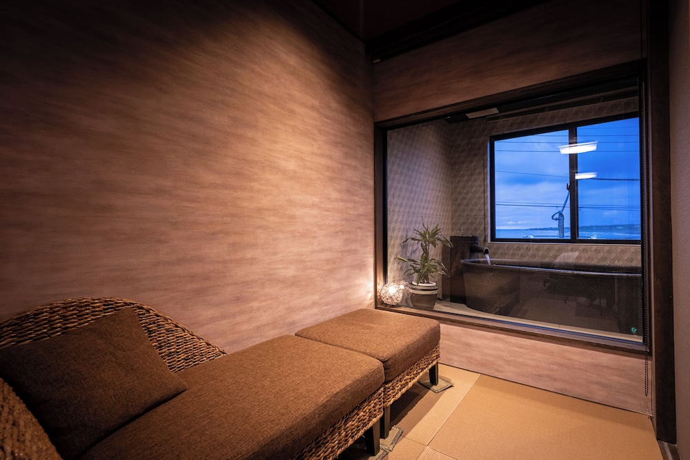 半露天風呂付き海側和洋室Aタイプ [瑠海・紅霞/201・205] 禁煙 客室2 | 清都旅館