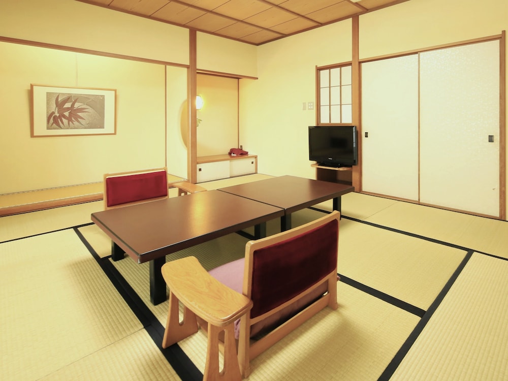 ベーシック 4 人部屋 禁煙 | 浜の湯