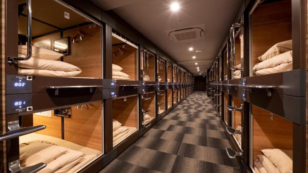 Capsule room Men only for 2 persons 客室12 | 安心お宿 Woman&Man 名古屋栄店