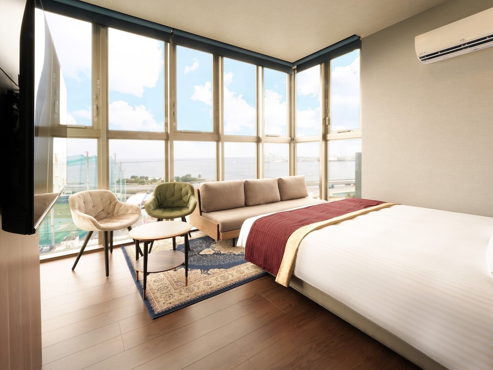 SANSUI スイート 禁煙 | HOTEL SANSUI NAHA 琉球温泉 波之上の湯