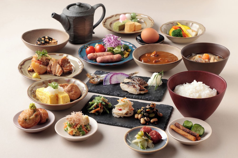 ツインルーム バルコニー付 パークビュー 25㎡ 禁煙 3名料金以外はベッド2台(シャワーのみ) 客室8 | 梅小路ポテル京都