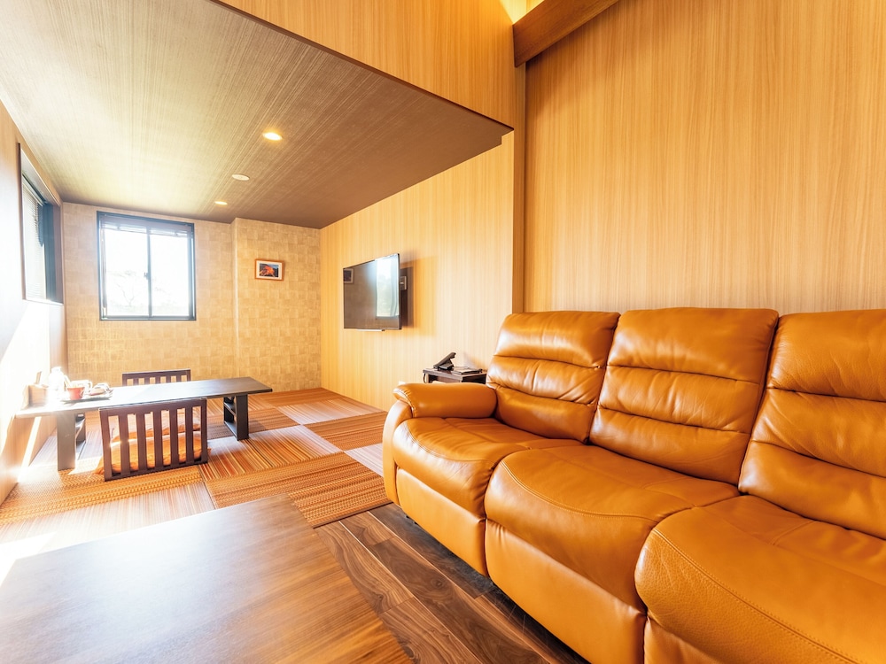 スーペリア ツインルーム 禁煙 ガーデンビュー 客室2 | リブマックスリゾート桜島シーフロント